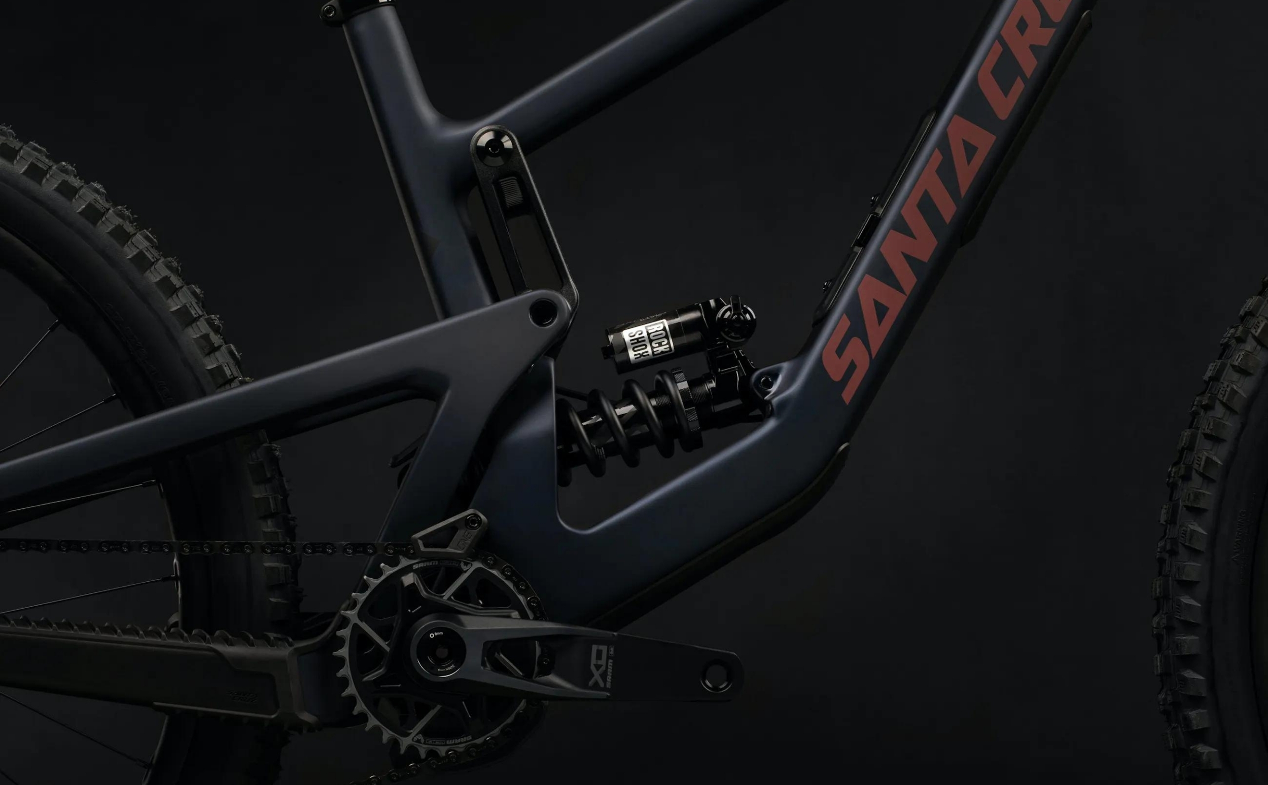 Santa Cruz Nomad 6 Carbon R-Kit 2024 Details