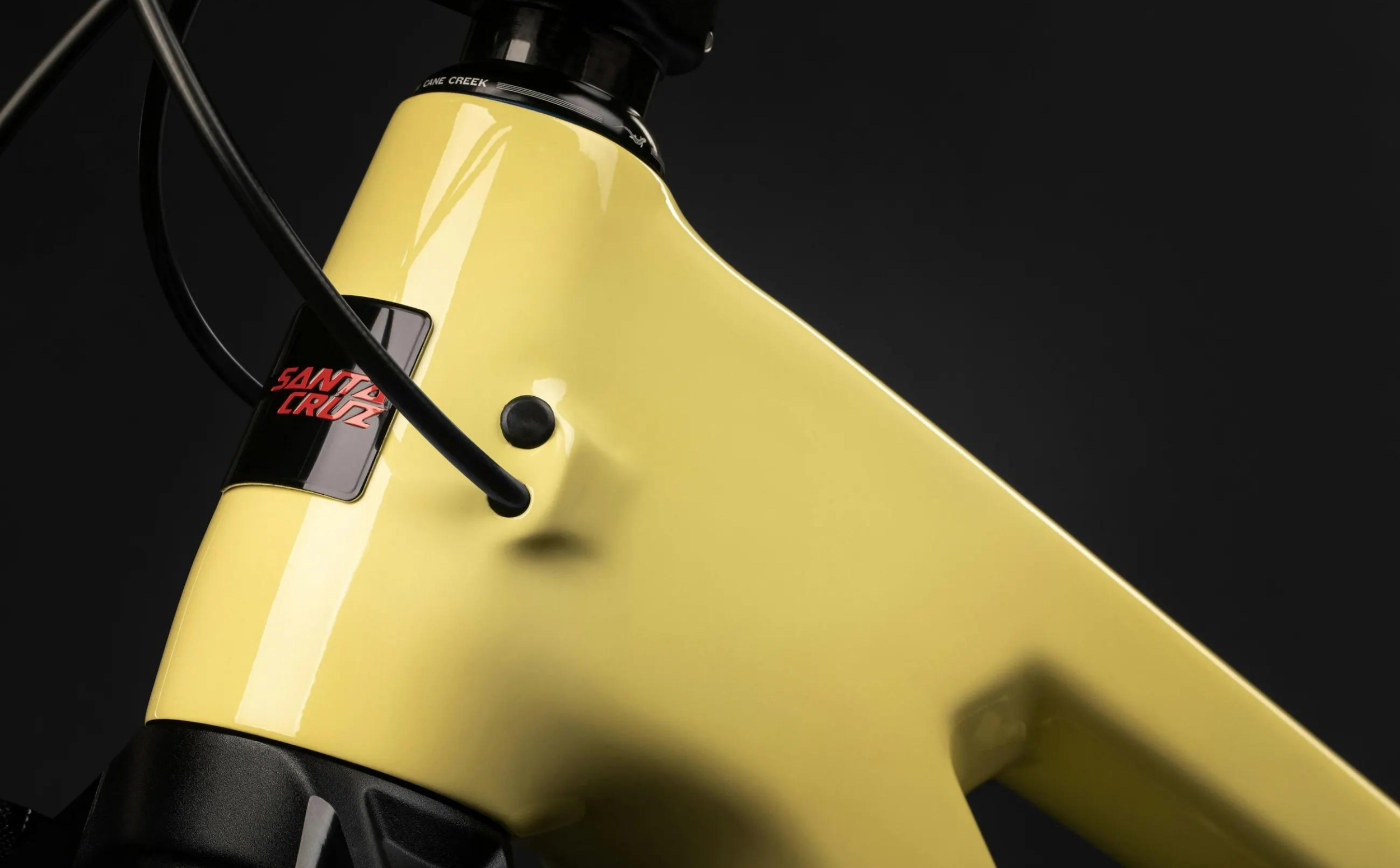 Santa Cruz Nomad 6 Carbon S-Kit 2024 Details