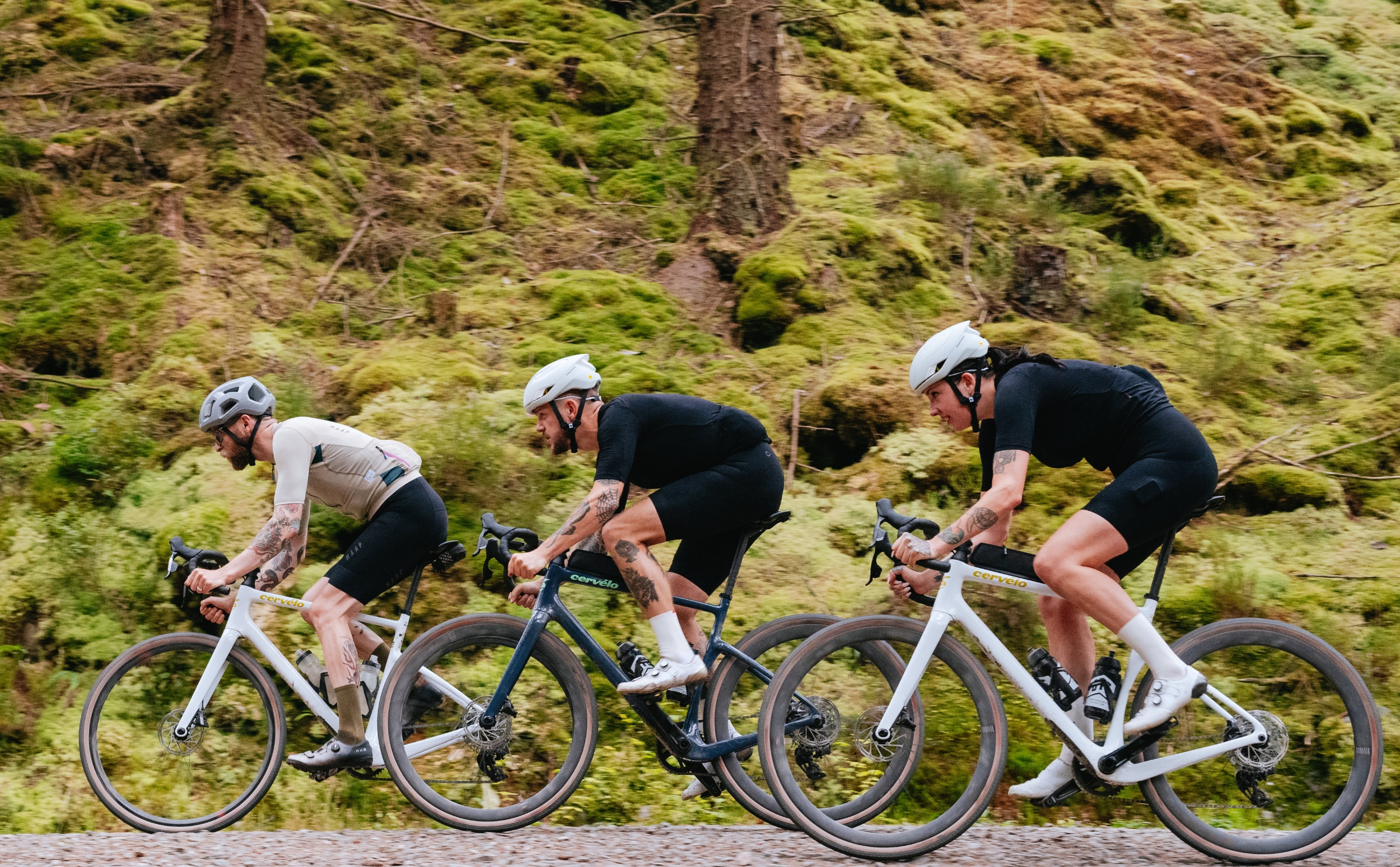 Cervélo Aspero Apex 1 Carbon Gravel Actionshot